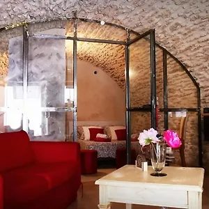 D De Charme Avec Plein D Authenticite Du 13 Eme Siecle Frankreich